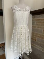 Beautiful cream eggshell for sale  Cuyahoga Falls