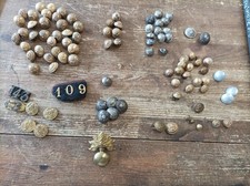 Lot 100 boutons d'occasion  Chaumont