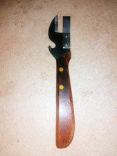 Apriscatole leva stappa usato Apriscatole leva stappa usato  Manduria