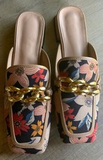 Super cute women for sale  Sacramento