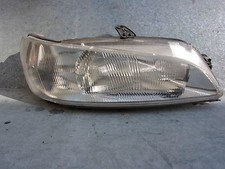 Phare droit peugeot d'occasion  Le Luc
