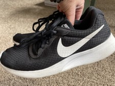 Nike Tanjum tamanho. Tênis clássico preto 7,5. *** Nt Desc***, usado comprar usado  Enviando para Brazil