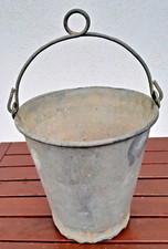 Antico secchio pozzo usato  Valenzano