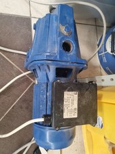 Elettropompa autoadescante usato  Caltanissetta