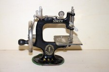 Ancienne machine coudre d'occasion  Saint-Genis-Laval