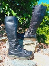 Dr. martens noir d'occasion  La Porta