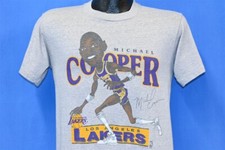 Camiseta vintage anos 80 LOS ANGELES LAKERS MICHAEL COOPER CARICATURA NBA BASQUETE P comprar usado Camiseta vintage anos 80 LOS ANGELES LAKERS MICHAEL COOPER CARICATURA NBA BASQUETE P comprar usado  Enviando para Brazil