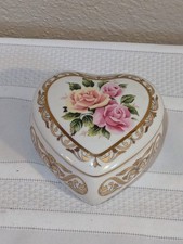 Bouquets love porcelain for sale  Carroll