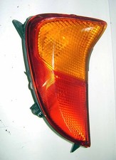 Fanale freccia lampeggiatore usato Fanale freccia lampeggiatore usato  Fasano