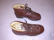 Anciennes chaussures montagne d'occasion  La Rochette