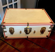 Vintage white metal for sale  Shenandoah