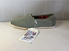 Nwt men toms for sale  Asheville