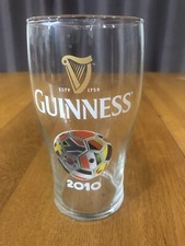 GUINNESS BEER 2010 WORLD CUP SOCCER FIFA FOOTBALL COLECIONÁVEL PINT GLASS CUP comprar usado  Enviando para Brazil