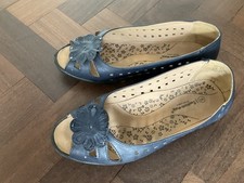 Ladies shoes cushion for sale  HARLESTON