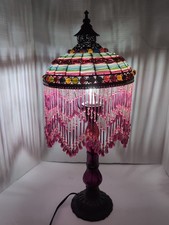 Abajur de mesa Accent rosa com franjas e miçangas 21" comprar usado Abajur de mesa Accent rosa com franjas e miçangas 21" comprar usado  Enviando para Brazil