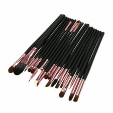 Pinceaux maquillage d'occasion  Loudéac