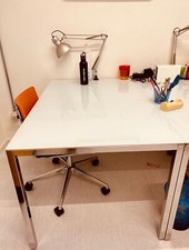 Tavoli sedie ufficio usato  Milano