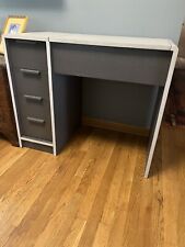 Desk for sale  Hilliard
