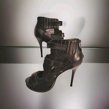 Salto Carmen Steffens feito à mão de couro preto biqueira aberta 5" comprar usado Salto Carmen Steffens feito à mão de couro preto biqueira aberta 5" comprar usado  Enviando para Brazil