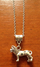 Collier pendentif lion d'occasion  Calais