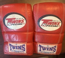 Twins special must for sale  Taylor