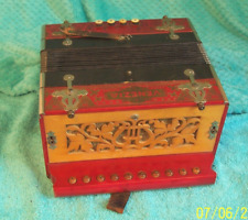 Caixa de botão de acordeão VENEZIA 1 fileira Accordian Hohner Alemanha Bom estado.  Chave de D comprar usado  Enviando para Brazil
