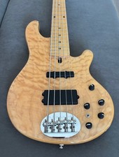 Lakland skyline deluxe usato  Montesilvano
