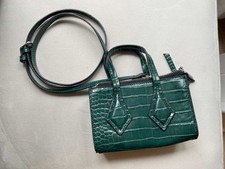 Używany, ZARA mini torebka damska zielona krokodyli deseń 2 komory pasek na sprzedaż  PL