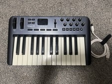 Usado, M-Audio Oxygen 25 3ª Geração Controlador de Teclado USB Midi - Usado Bom Estado comprar usado Usado, M-Audio Oxygen 25 3ª Geração Controlador de Teclado USB Midi - Usado Bom Estado comprar usado  Enviando para Brazil