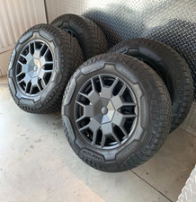 Set tesla cybertruck for sale  Miami