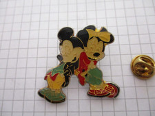 Love couple mickey d'occasion  Sisteron