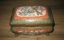Ancienne boite chinoise d'occasion  Neuville-aux-Bois