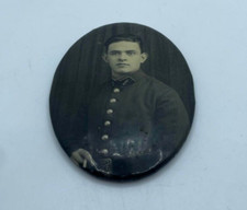 Ancien petit miroir d'occasion  Prades