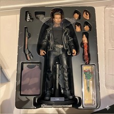 Boneco Hot Toys Terminator 2 Judgment Day T-800 escala 1/6 edição limitada comprar usado Boneco Hot Toys Terminator 2 Judgment Day T-800 escala 1/6 edição limitada comprar usado  Enviando para Brazil