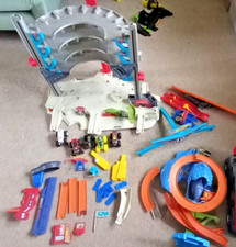 Hot wheels garage for sale  AYLESBURY