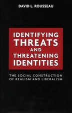 Identifying threats and usato  Spedire a Italy