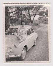 🚗 Renault Dauphine Gordini 🌿 Jeune Femme Souriante Années 60 🌟 Photo Vintage, usado comprar usado  Enviando para Brazil