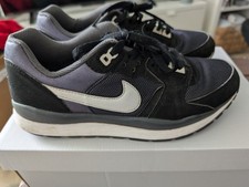 Tênis Nike Air Windrunner preto e branco tamanho UK 7. Tênis clássico RRP £95 comprar usado  Enviando para Brazil