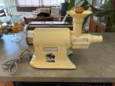 Champion masticating juicer for sale  Morton