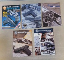 Lote de 5 Pistolas Smith & Wesson y Accesorios Catálogo 1996 - 2000 segunda mano  Embacar hacia Mexico