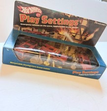 1982 Hot Wheels Play Settings Firefighter Scene Diecast Nos comprar usado  Enviando para Brazil