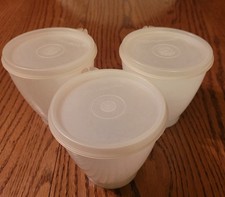 3 Tupperware Sheer Smooth 758 Condiment Caddy copos/tigelas de reposição #758 e tampas comprar usado  Enviando para Brazil