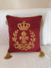 Cuscino reale con usato Cuscino reale con usato  Carrara