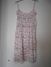 Robe blanche motifs d'occasion  Bourges
