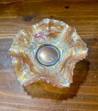 Tigela de vidro Dugan veleiro calêndula carnaval borda com babados antiga década de 1910 6 polegadas comprar usado Tigela de vidro Dugan veleiro calêndula carnaval borda com babados antiga década de 1910 6 polegadas comprar usado  Enviando para Brazil