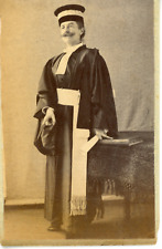 Women disguised men d'occasion  Expédié en Belgium