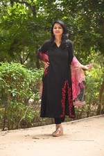 Black salwar kameez d'occasion  Expédié en Belgium
