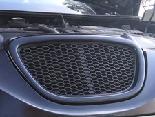 Grille calandre seat d'occasion  Villeneuve-la-Guyard