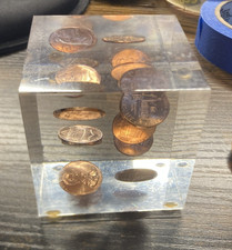 Peso de papel de mesa cubo acrílico Penny 2009 2010, usado comprar usado  Enviando para Brazil