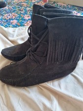 Moccasin boots size for sale  SOUTHAMPTON